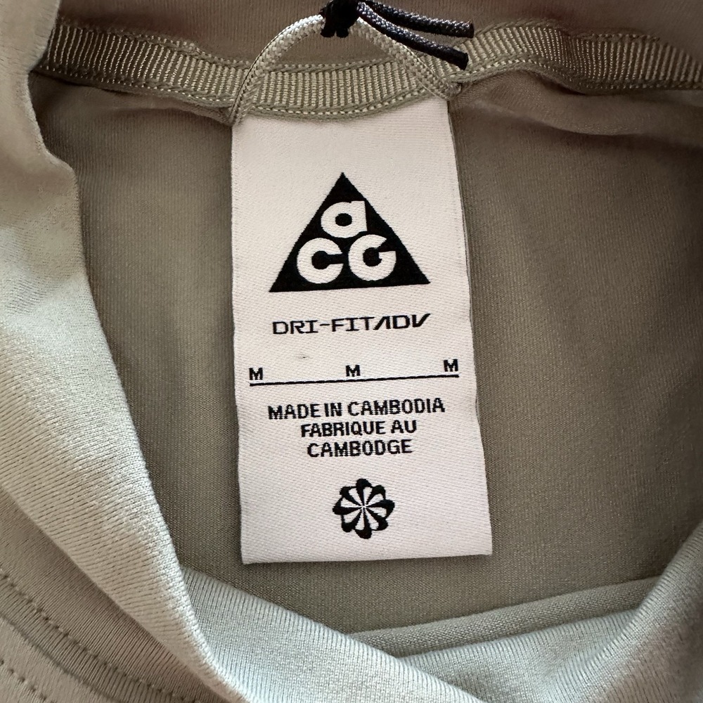 Nike ACG Shirt Womens M Dri-FIT ADV Long Sleeve Top Mock Goat Rocks Green FN1963 - Picture 9 of 11